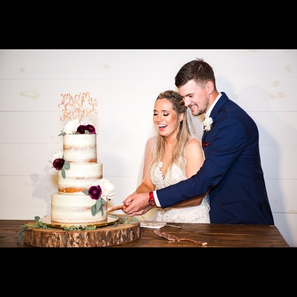 MEET YOUR POSHER - Picture 4 of 7